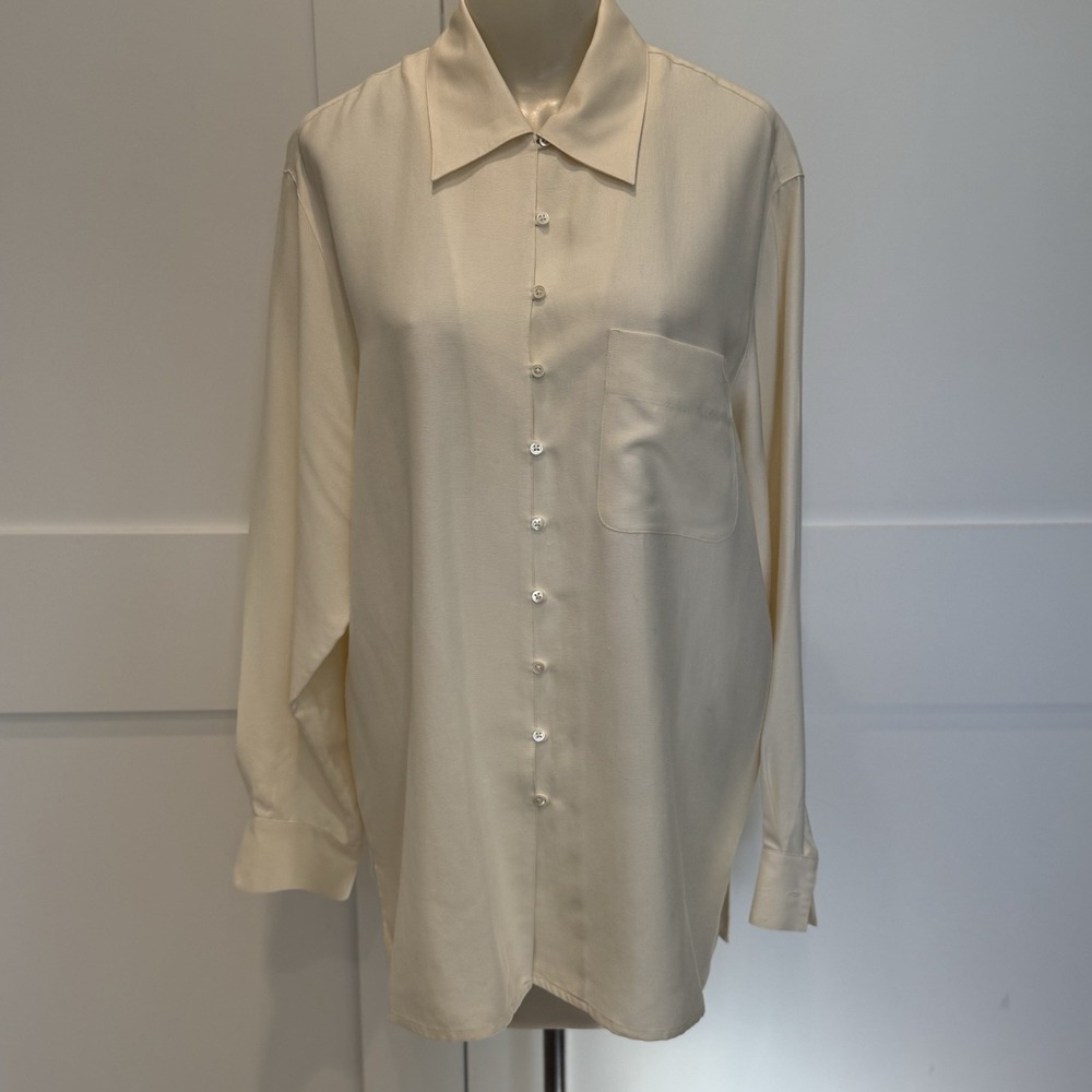 Banana Republic 100% Silk Cream Blouse Women's M Long Sleeve Minimalist Classic